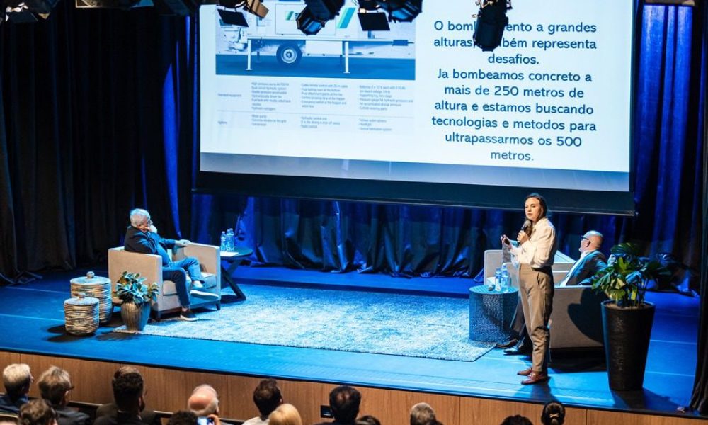 Apresentação durante evento de Edifícios Altos