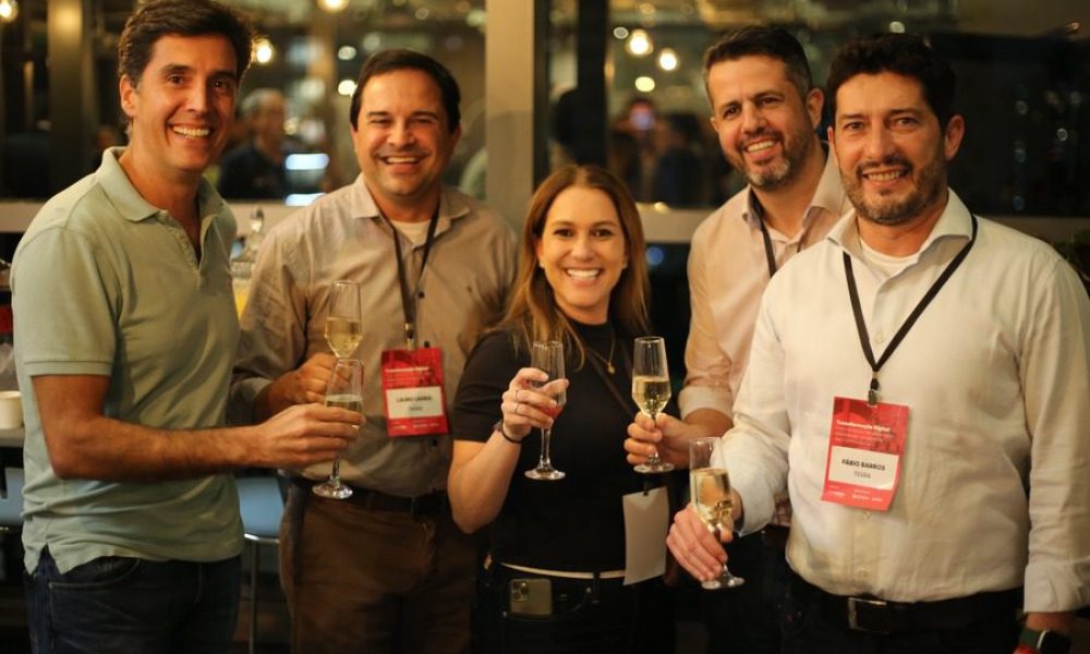 Networking entre os participantes do evento de Transformação Digital nos canteiros de obra