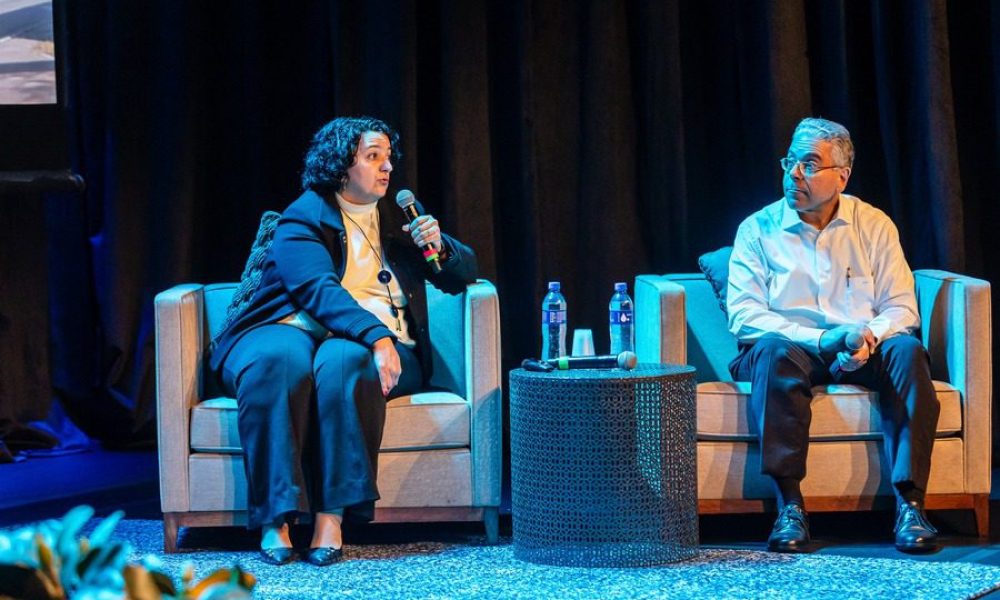 Palestrantes durante evento Edifícios de Grande Altura