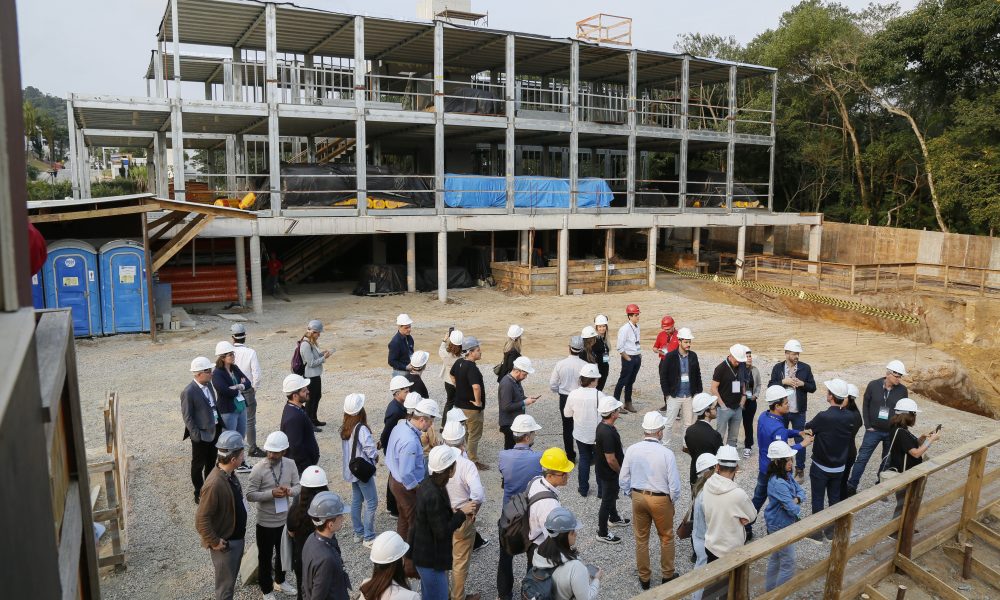 Visita ao empreendimento Passeio do Mar (GND Incorporadora) durante Missão Empresarial Santa Catarina 2024
