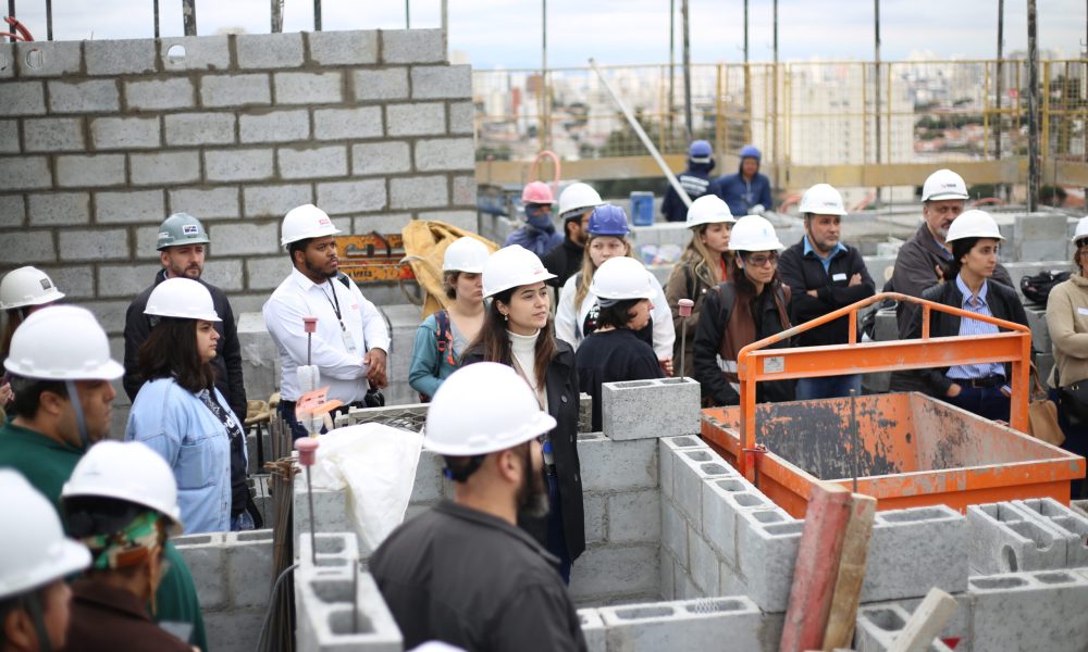 Visita técnica à obra obra Living Infinity Nova Klabin em 2024
